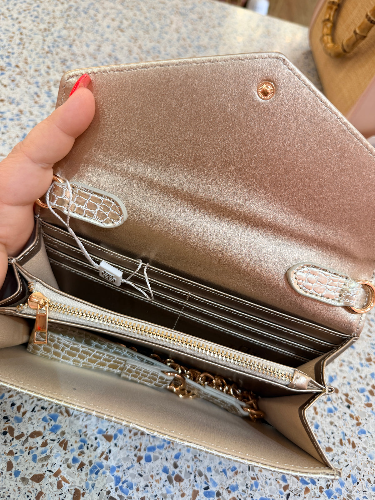 Carlington Clutch Crossbody