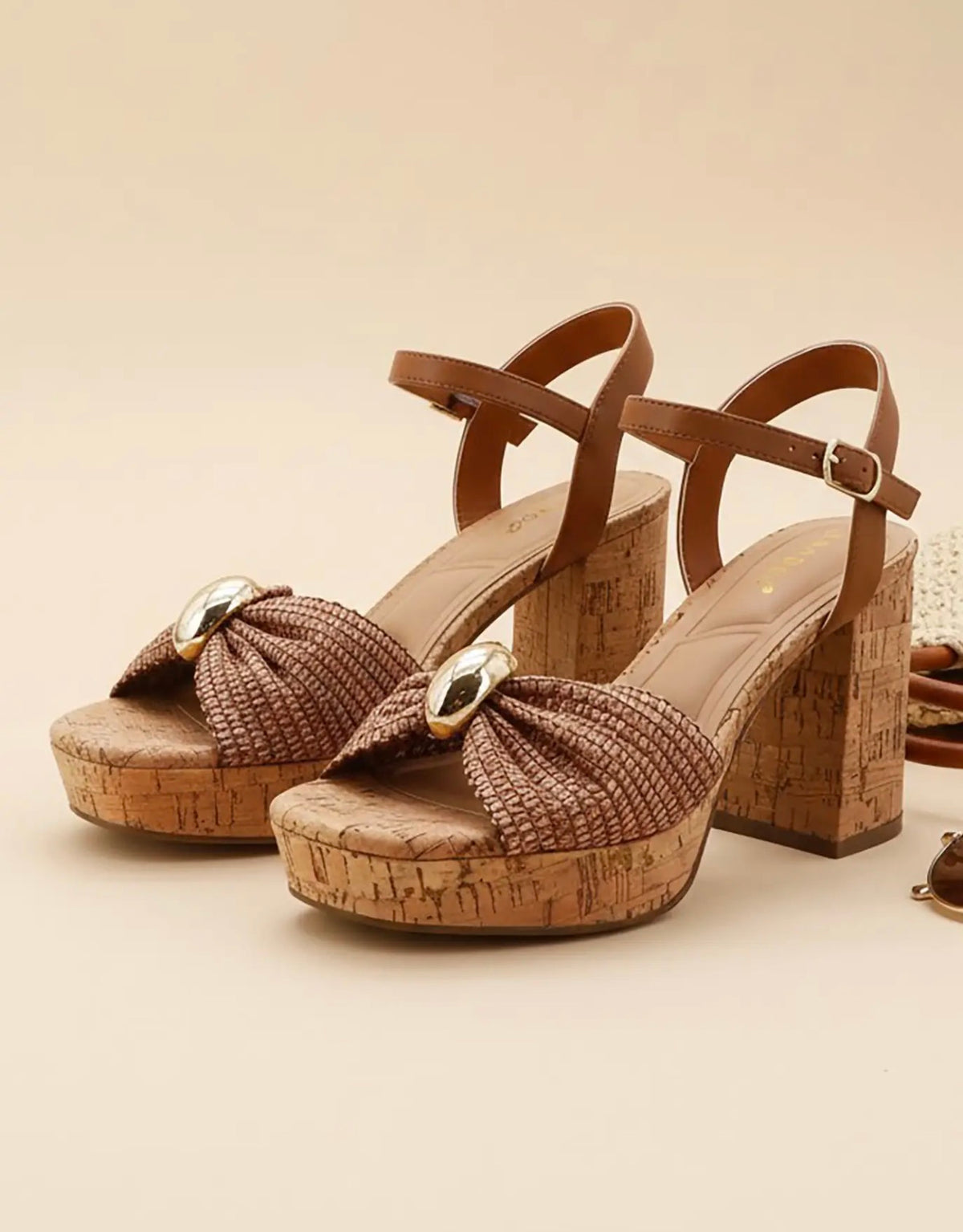 Iris Wedge