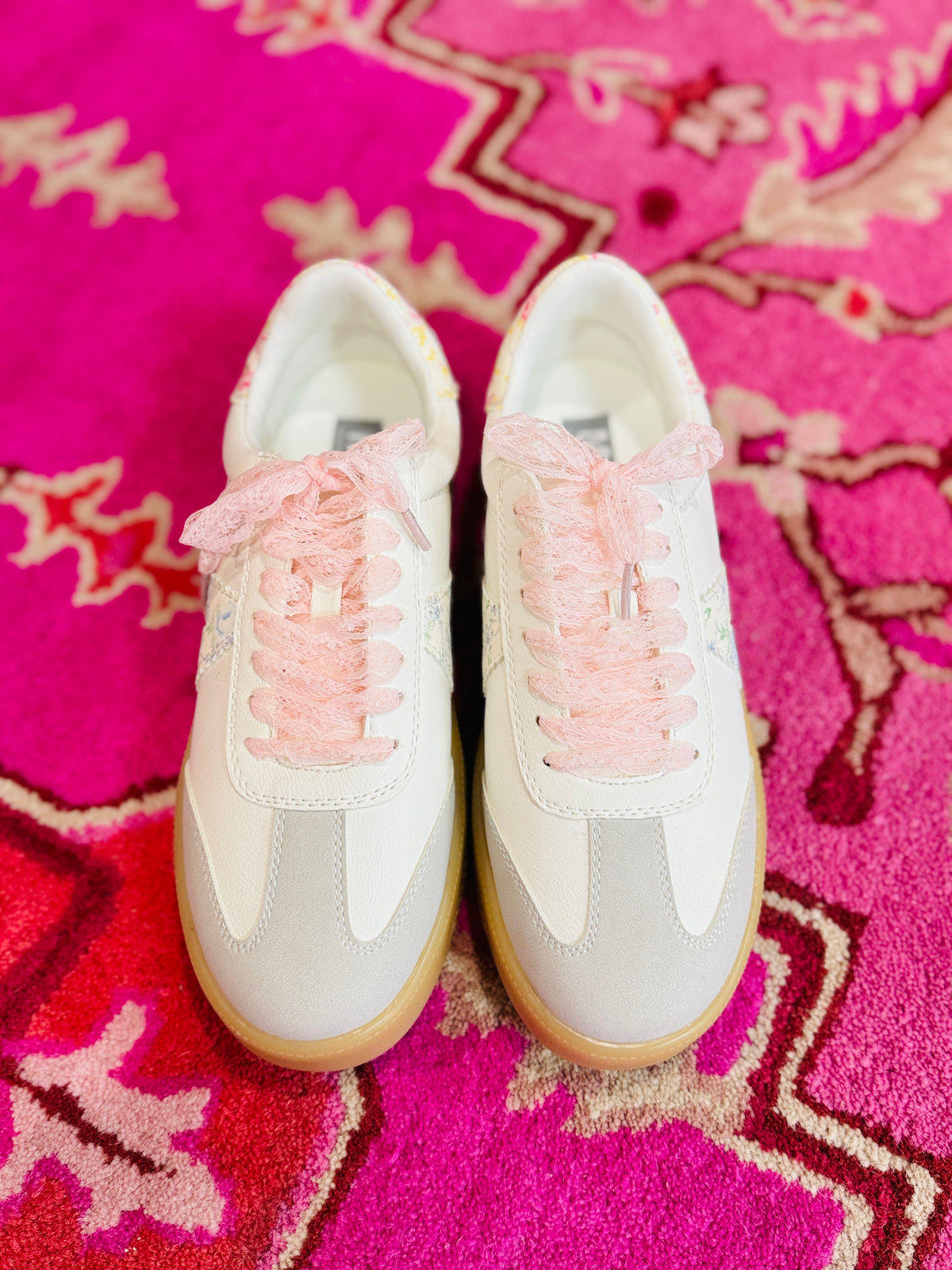 Carrie Sneakers